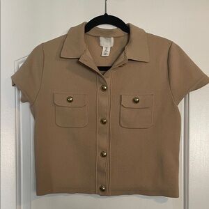 H&M Tan Short Sleeve Button-Up Top
